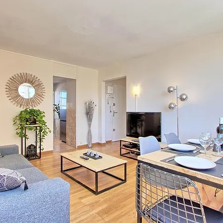 Apartment Beau T4 Traversant Avec Superbe Emplacement